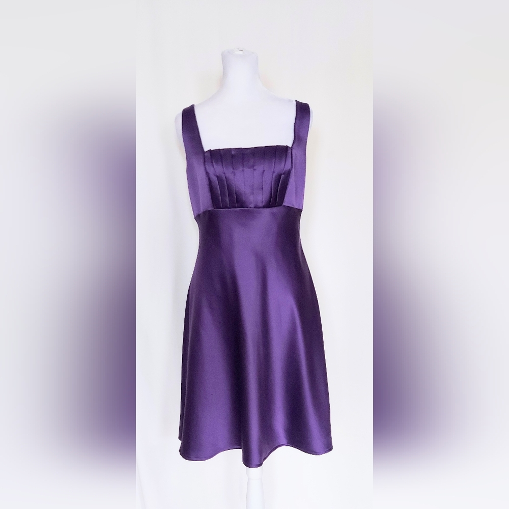 Calvin Klein Pleated Sleeveless Empire Waist Cocktail Dress Purple Size 8